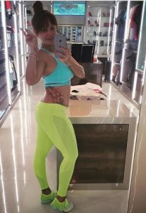 MIGUEL COTTO ESPOSA 3