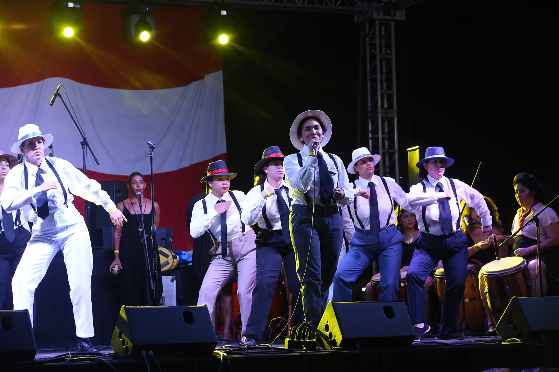 El Festival Claridad ¡Otro año de celebración! Helda Hoy